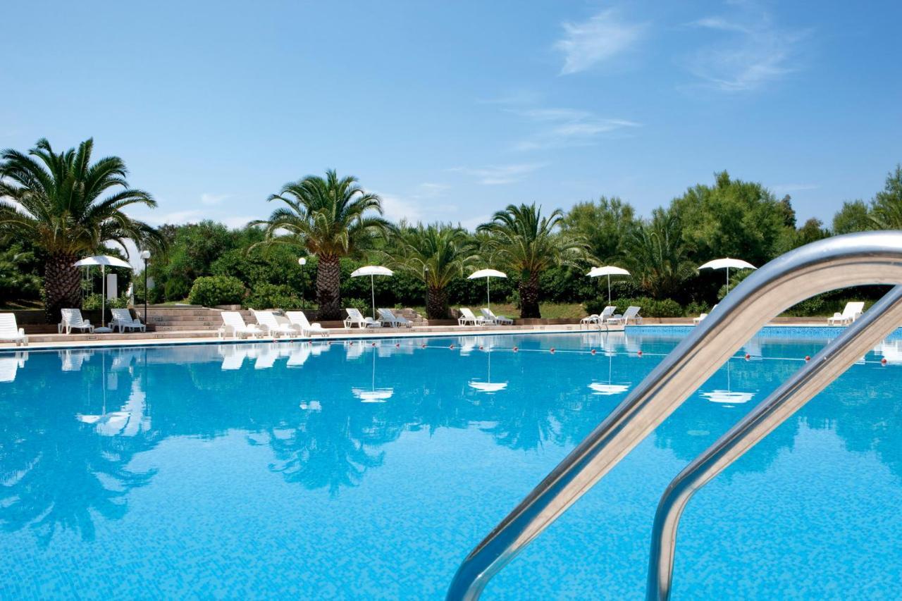 Meditur Village Carovigno Εξωτερικό φωτογραφία